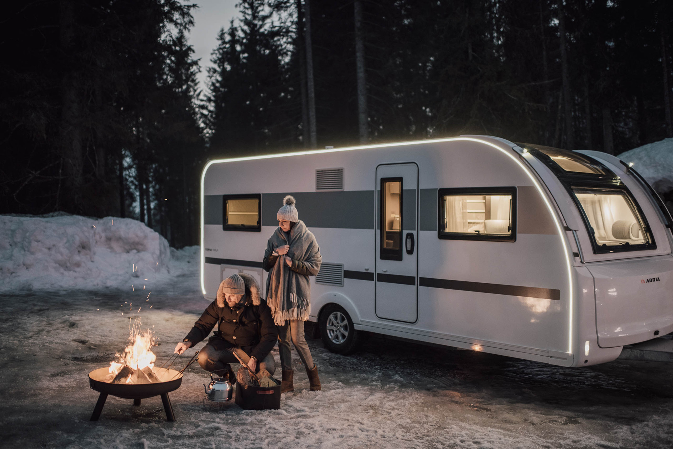 Adria Alpina 663 PT - Zimowa